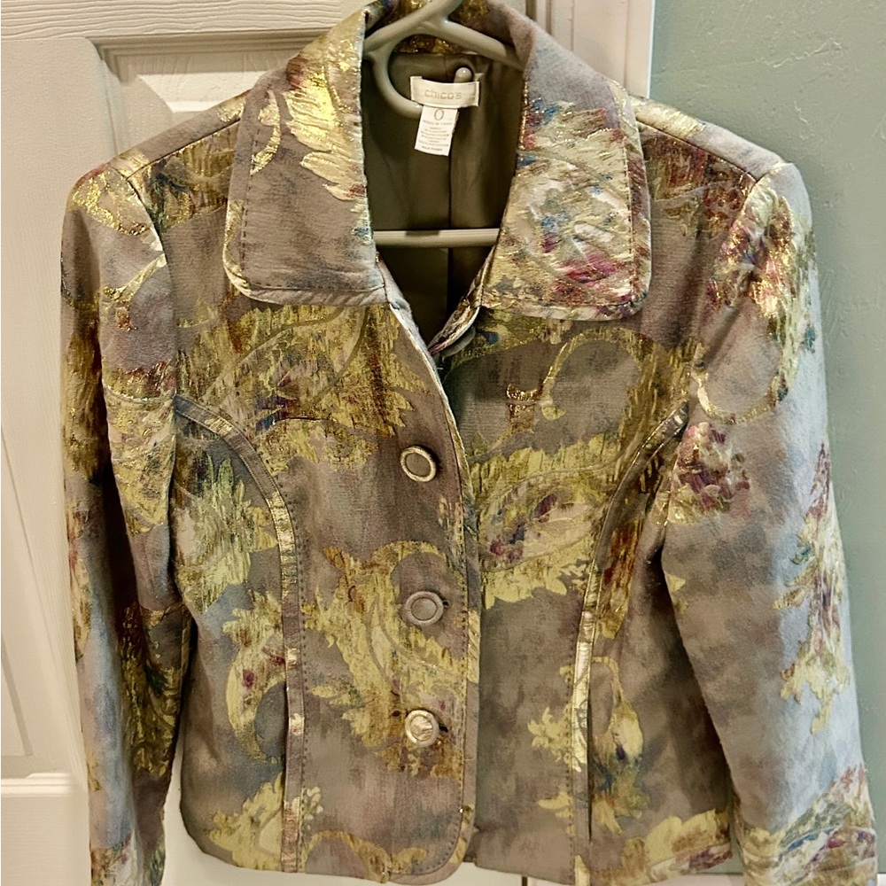 Gorgeous Chicos Jacket Metallic Gold Threading - Picture 8 of 8